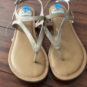 NWOT Fergalicious sandals ☀️